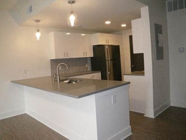 6679 Kingsbury Blvd. 1 Bed Apartment for Rent Photo Gallery 1